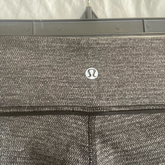 Lululemon Wunder under high rise Legging Size 6 - Picture 6 of 7